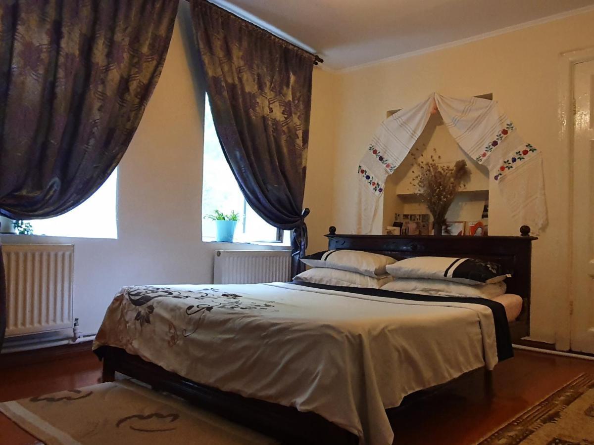 Authentic Apartment In The Centre Chisinau Bagian luar foto